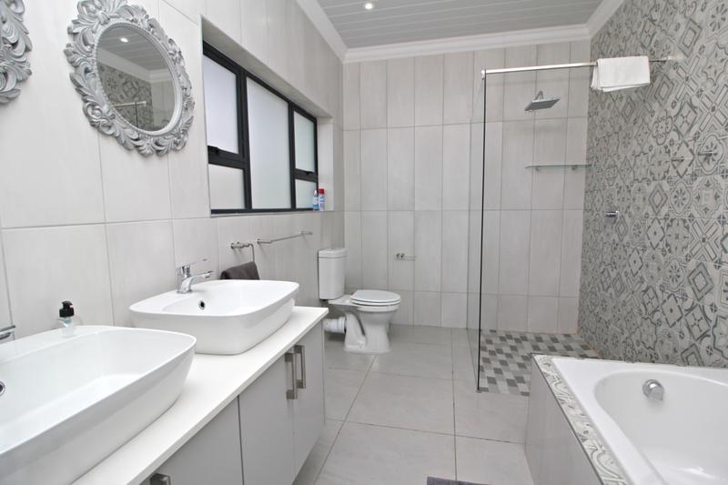 3 Bedroom Property for Sale in Tergniet Western Cape